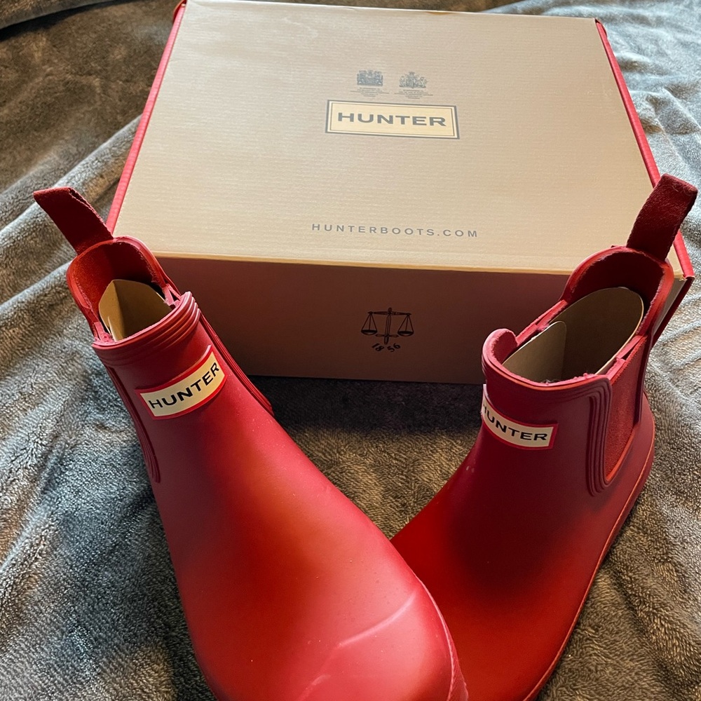Hunter Red Chelsea Rain Boots